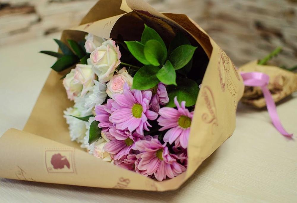 Букет цветов из: Розы и Хризантемы в Первомайском Удмуртская республика