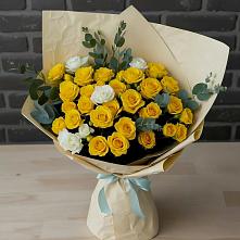 Букет цветов из:  Розы в Первомайском Удмуртская республика