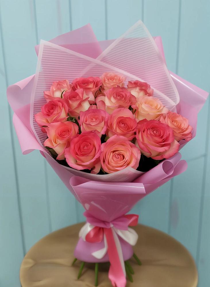 Букет 15 Розовых роз Равель в Первомайском Удмуртская республика