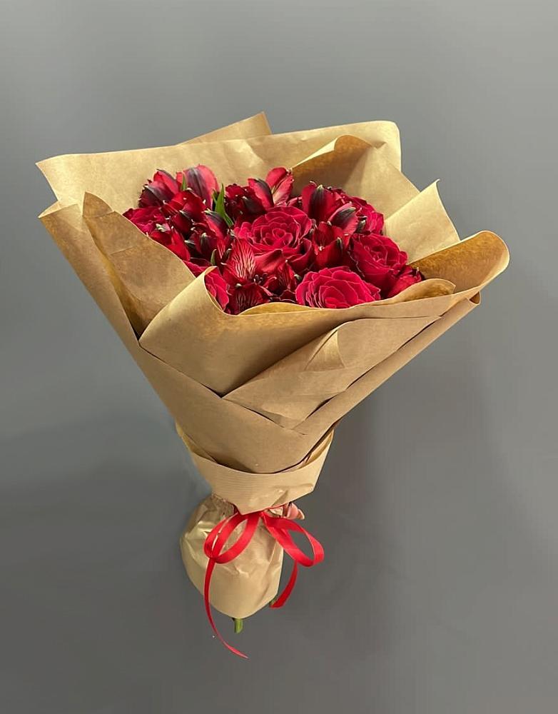 Букет цветов из: Альстромерии и Розы в Первомайском Удмуртская республика