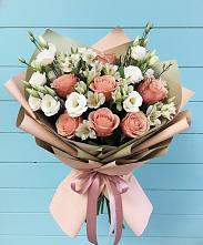 Букет цветов из:  Розы, Альстромерии и Лизиантусы в Первомайском Удмуртская республика