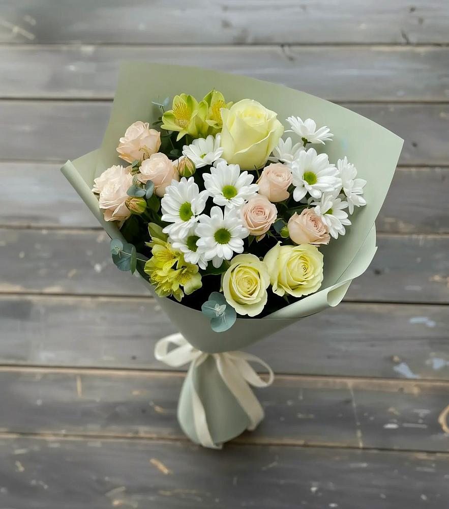 Букет цветов из: Альстромерии, Розы и Хризантемы в Первомайском Удмуртская республика