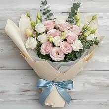 Букет цветов из:  Лизиантусы в Первомайском Удмуртская республика