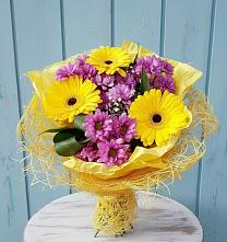 Букет цветов из:  Хризантемы и Герберы в Первомайском Удмуртская республика