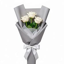 Букет 3 белые розы в Первомайском Удмуртская республика