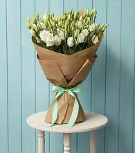 Букет цветов из:  Лизиантусы #REPLACE_PRED# Первомайском Удмуртская республика