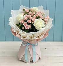 Букет цветов из:  Розы в Первомайском Удмуртская республика
