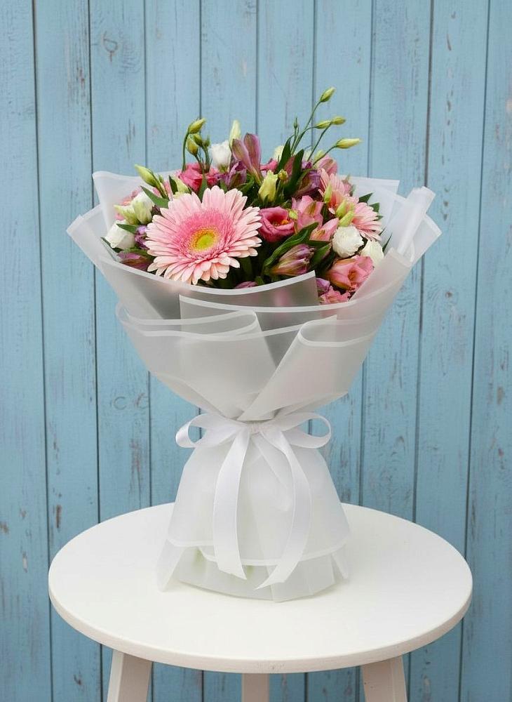 Букет цветов из: Герберы, Альстромерии и Лизиантусы в Первомайском Удмуртская республика