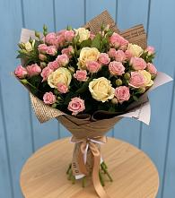 Букет цветов из:  Розы в Первомайском Удмуртская республика
