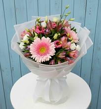 Букет цветов из:  Герберы, Альстромерии и Лизиантусы #REPLACE_PRED# Первомайском Удмуртская республика