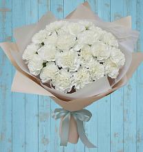Букет цветов из:  Гвоздики в Первомайском Удмуртская республика