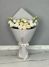 Букет цветов из:  Розы и Лизиантусы в Первомайском Удмуртская республика